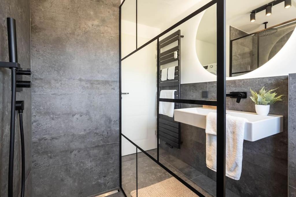 Luxury Apartment On The Rhein Busingen am Hochrhein Extérieur photo
